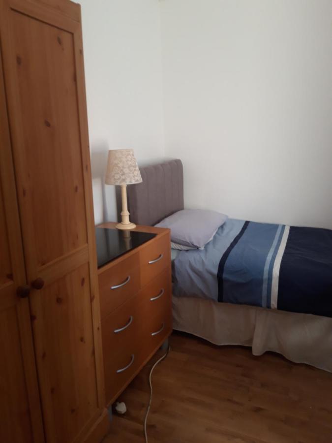 61 Apartment Winchester Bagian luar foto
